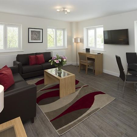 House Of Fisher - Beneficial House Bracknell Kamer foto