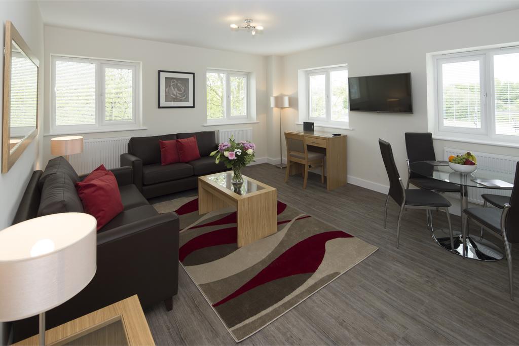 House Of Fisher - Beneficial House Bracknell Kamer foto